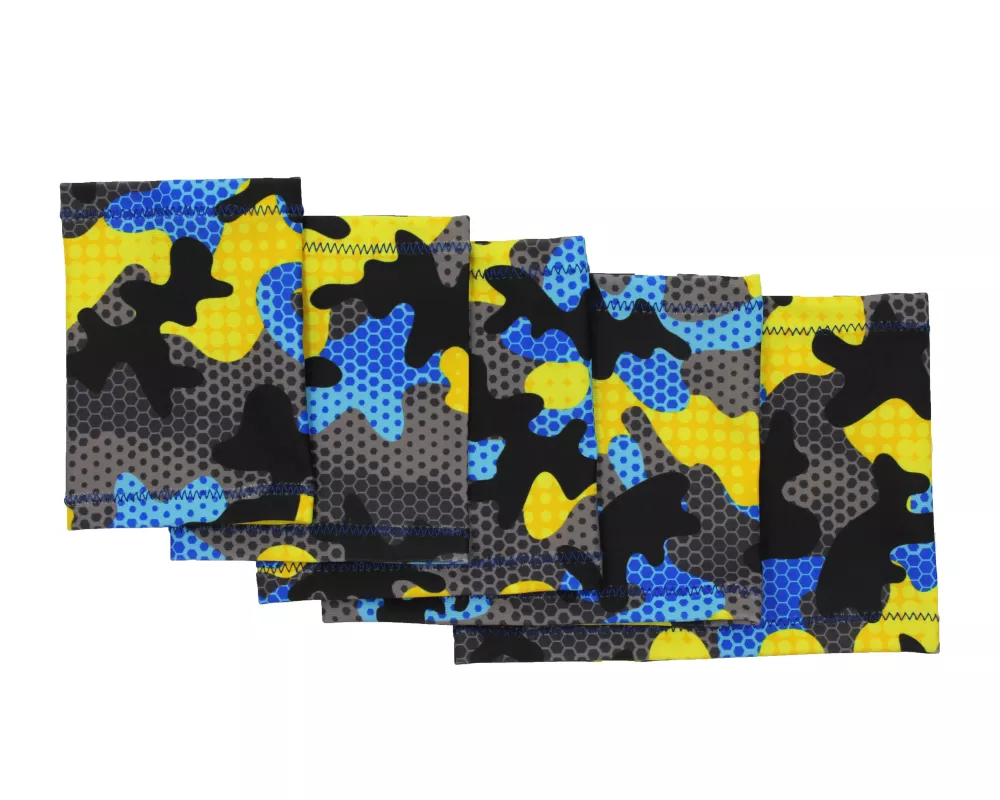 Elastischer Armsleeve mit blau-gelbem und schwarzem Tarnmuster – Schutz für Sensor